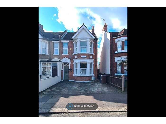 5 Bedroom Semi-Detached House To Rent In Salisbury Road, Harrow, HA1