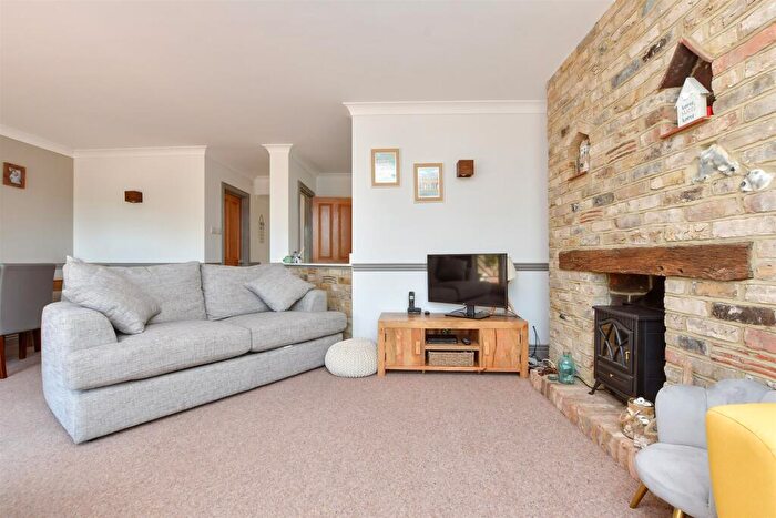 2 Bedroom Ground Maisonette For Sale In Sea Road, Westgate-On-Sea, Kent, CT8