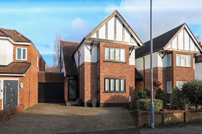 5 Bedroom Detached House For Sale In Pinner View, Harrow, HA1