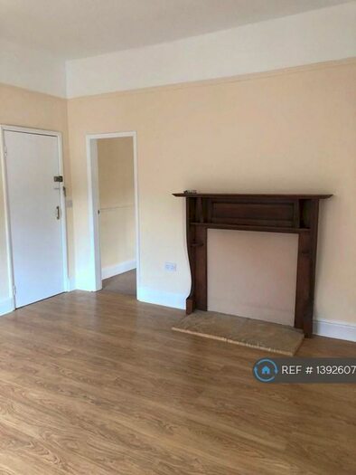 1 Bedroom Flat To Rent In Newton Lane, Chester, CH2