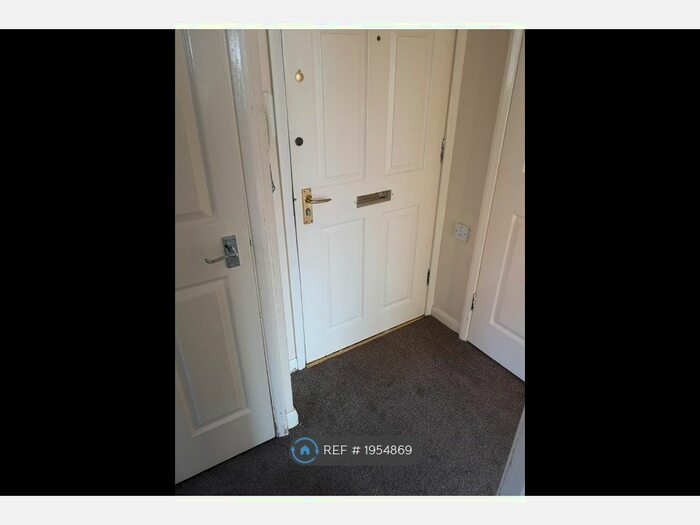 1 Bedroom Flat To Rent In St. Clements Court, Bournemouth, BH1