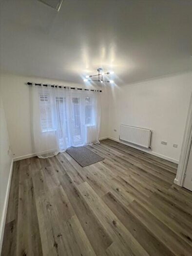 2 Bedroom Flat To Rent In Battery Road London, SE28