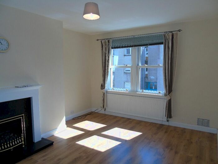 3 Bedroom Flat To Rent In St Andrews Street, Dalkeith, Midlothian, EH22
