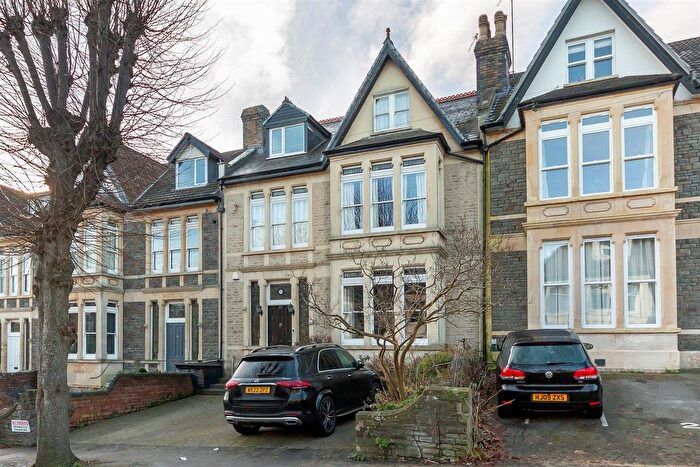 6 Bedroom Terraced House For Sale In Linden Road, Westbury Park, Bristol, BS6