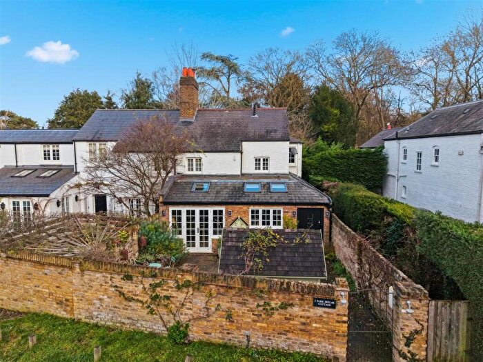3 Bedroom Semi Detached House For Sale In Park Holme Cottage, East Sheen, SW14
