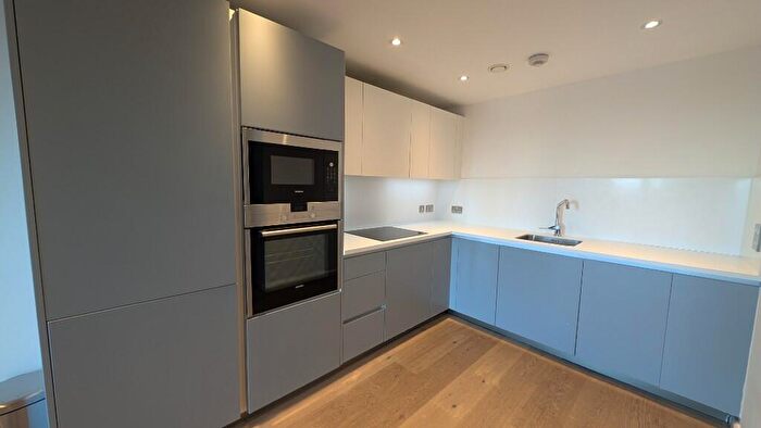 1 Bedroom Apartment To Rent In Wharf Road, London, N1