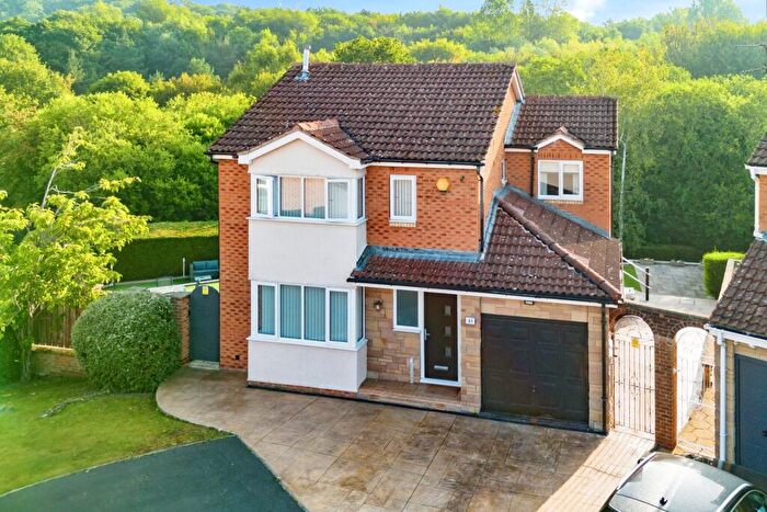 4 Bedroom Detached House For Sale In Taverner Way, High Green, Sheffield, S35