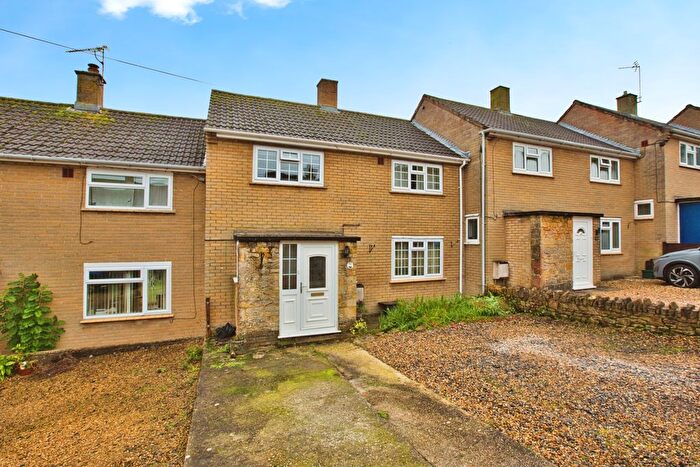 3 Bedroom Detached House For Sale In Parkview, Montacute, TA15