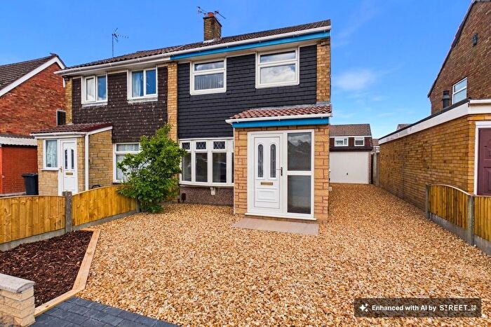 3 Bedroom Semi Detached House To Rent In Kintore Drive, Great Sankey, WA5