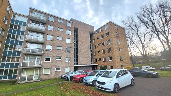2 Bedroom Flat To Rent In Great Western Road, Glasgow, G12