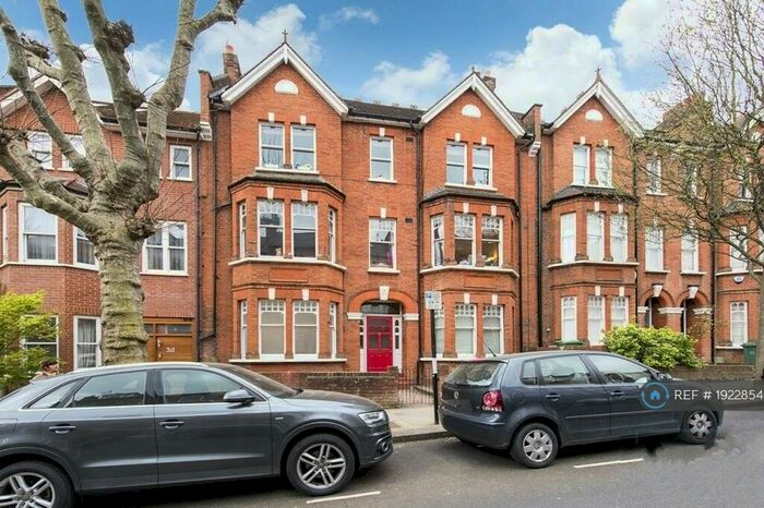1 Bedroom Flat To Rent In Heath Hurst Road, London, NW3