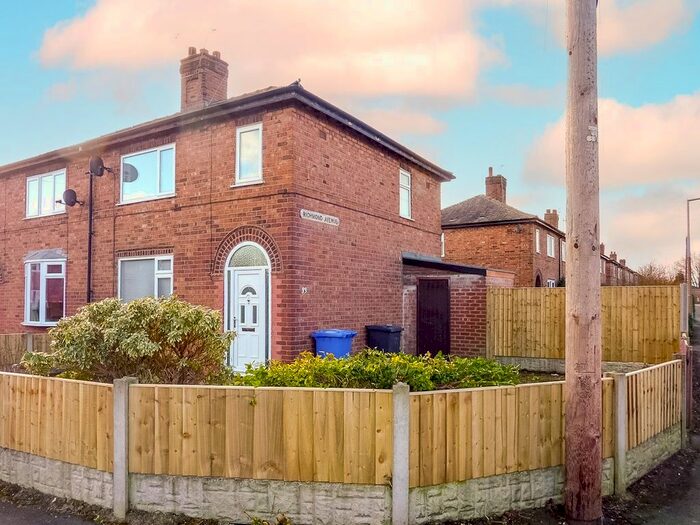 3 Bedroom Semi-Detached House To Rent In Richmond Avenue, Warrington, WA4