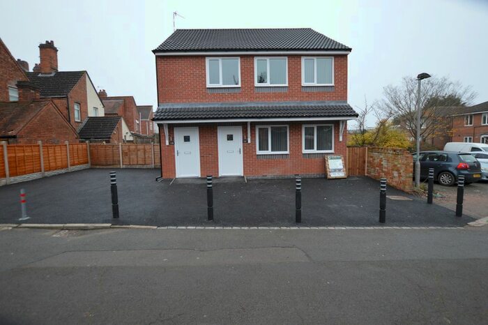 2 Bedroom Flat To Rent In Newtown Road, Bedworth, Warwickwshire, CV12