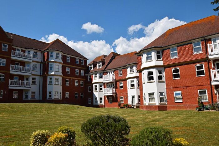 2 Bedroom Flat To Rent In St. Annes Road, Eastbourne, BN21