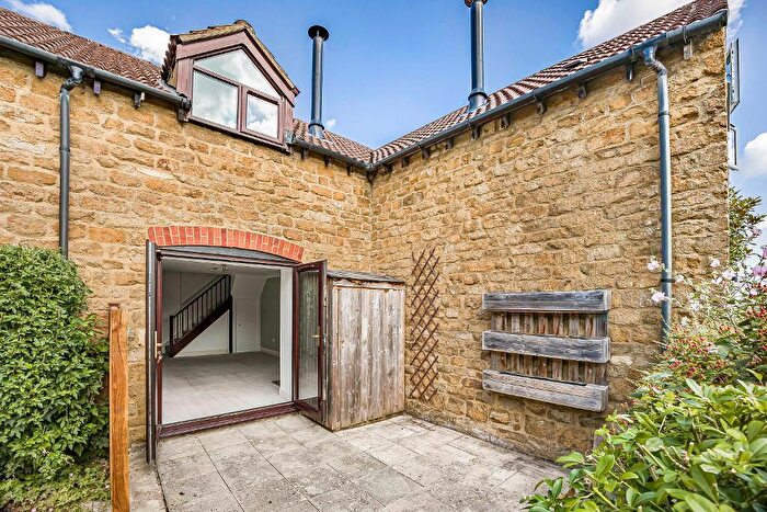 1 Bedroom Cottage For Sale In Tythe Court, Cam, Dursley, GL11