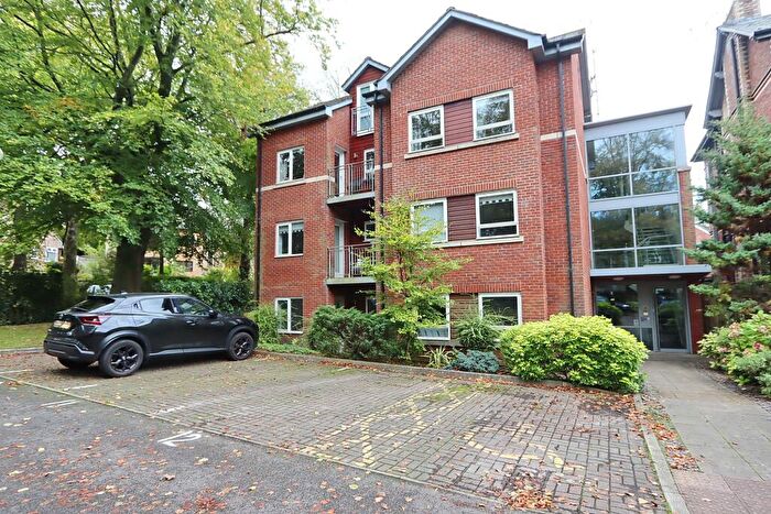 2 Bedroom Apartment To Rent In Prestwich Park Road South, Prestwich, M25