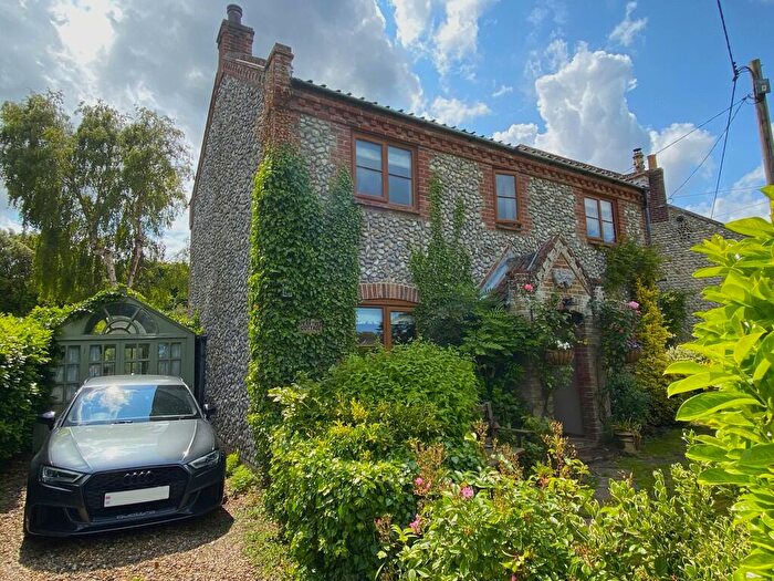 3 Bedroom Cottage For Sale In East Runton, Cromer, NR27