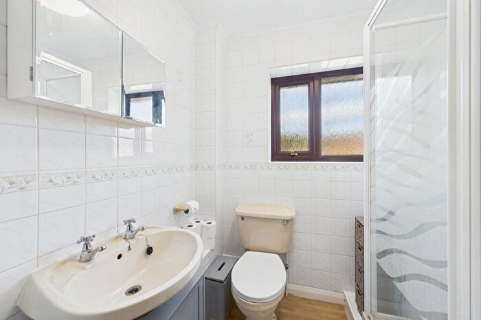 3 Bedroom End Of Terrace House For Sale In Primrose Close, Thetford, IP24