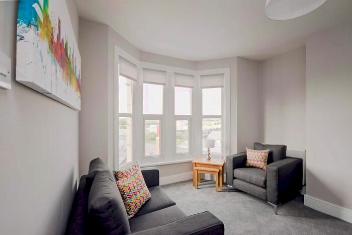 2 Bedroom Flat To Rent In Bath Road, Totterdown, Bristol, BS4