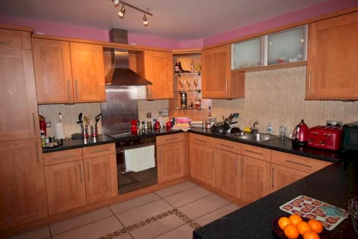 2 Bedroom Flat To Rent In Pilrig Heights, Edinburgh, EH6