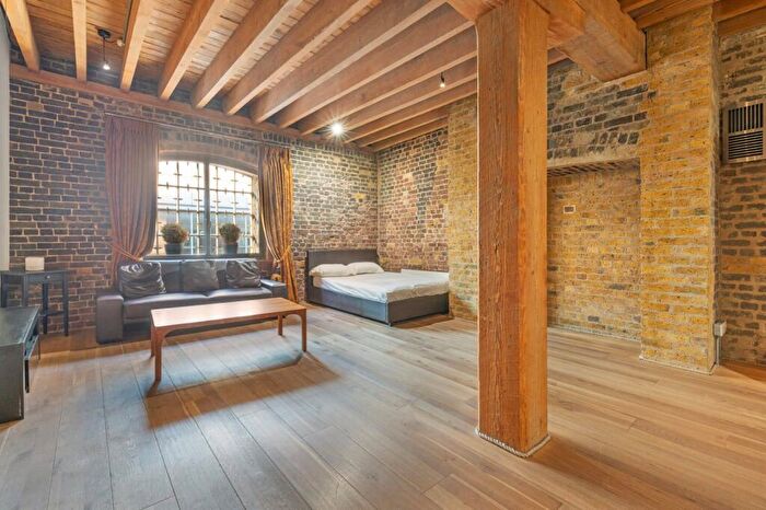 Flat For Sale In Port East Apartments, Hertsmere Road, E14