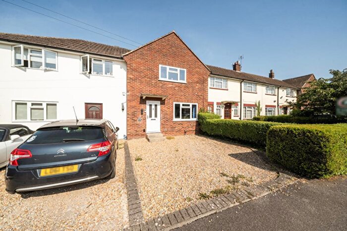 2 Bedroom Terraced House For Sale In Newbury, Berkshire, RG14