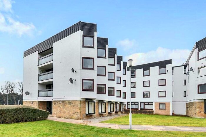 1 Bedroom Flat To Rent In Flat Cadzow House The Furlongs, Hamilton, Lanarkshire, ML3