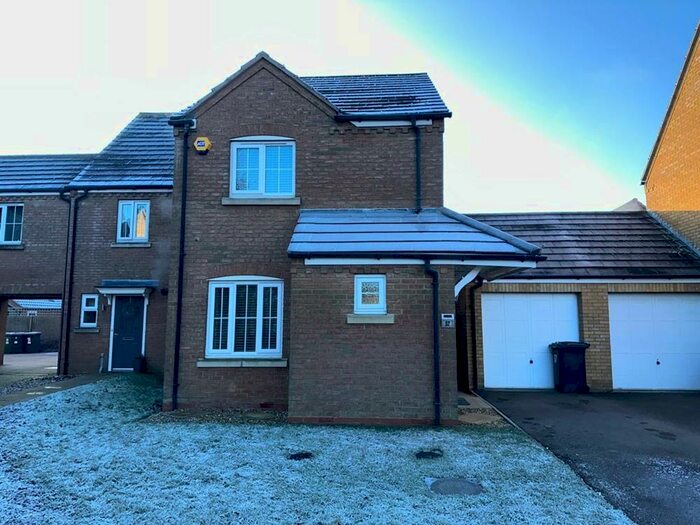 2 Bedroom Terraced House To Rent In Goldfinch Drive, Sandy, SG19