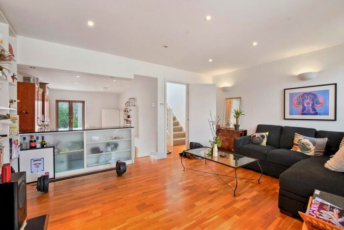 2 Bedroom Flat To Rent In Nelson Road London, N8