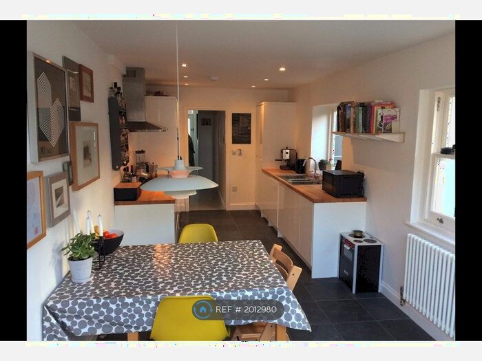 2 Bedroom Terraced House To Rent In Hassett Road, London, E9