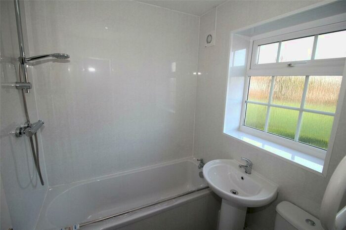 1 Bedroom Flat For Sale In Greenacres Close, Crawcrook Ryton, NE40