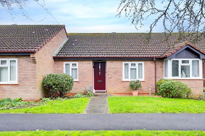 2 Bedroom Terraced Bungalow For Sale In Gardens Court, West Bridgford, NG2