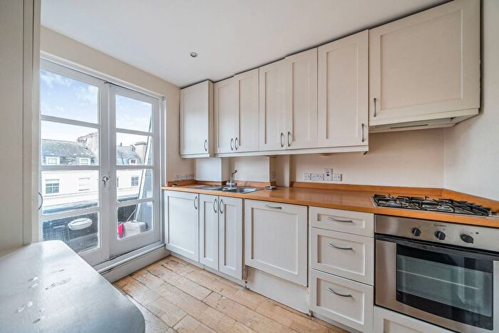 1 Bedroom Flat For Sale In Warrington Crescent, Little Venice, London, W9