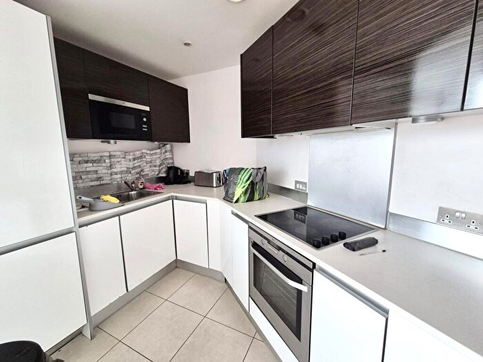 2 Bedroom Apartment To Rent In Watermark, Ferry Road, CF11