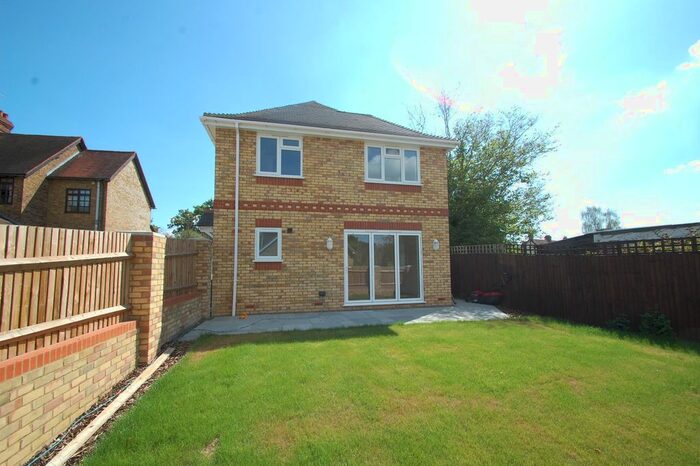 3 Bedroom Detached House To Rent In Bells Hill, Stoke Poges, Slough, SL2