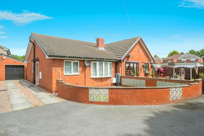 2 Bedroom Semi-Detached Bungalow For Sale In Watsons Croft, Stainforth, Doncaster, DN7