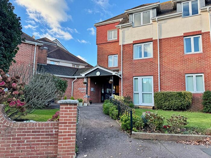 1 Bedroom Flat For Sale In Littleham Road, Exmouth, EX8