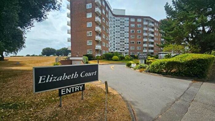 2 Bedroom Apartment For Sale In Grove Road, Bournemouth, Dorset, BH1