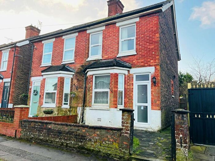 3 Bedroom House To Rent In West Green, RH11