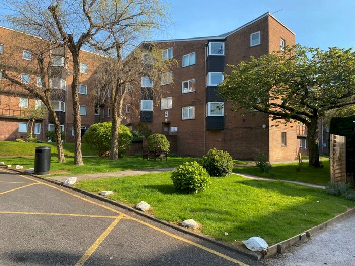 1 Bedroom Flat To Rent In Coed Edeyrn, Llanedeyrn, Cardiff, CF23