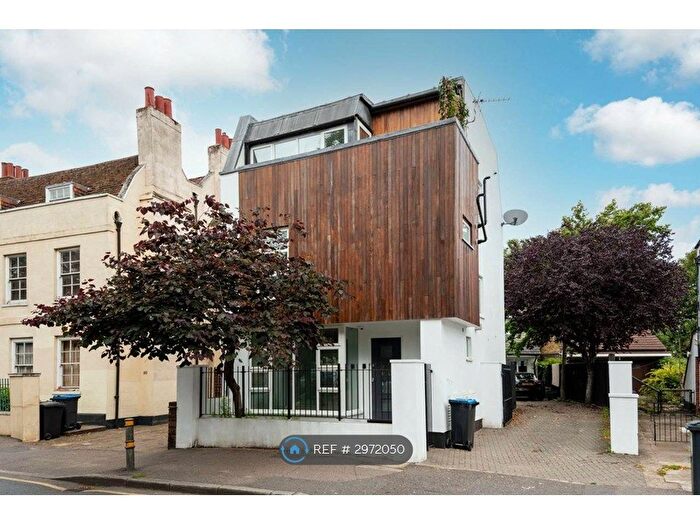 Studio To Rent In Church Road, Mitcham, CR4