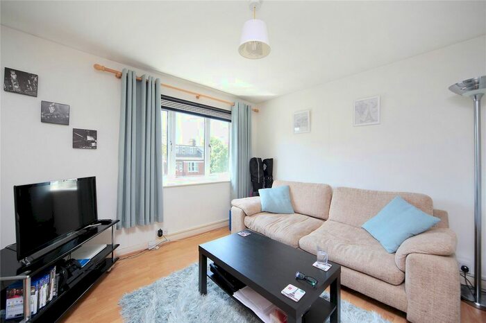 1 Bedroom Flat To Rent In Gosberton Road, Balham, SW12