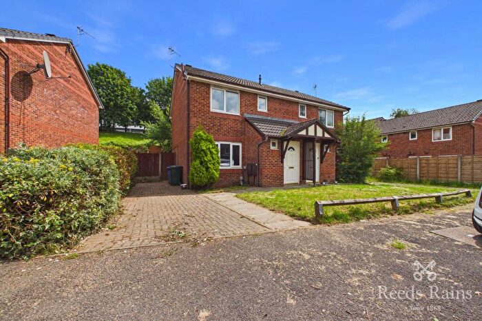2 Bedroom Semi Detached House To Rent In Dutch Barn Close, Chorley, Lancashire, PR7