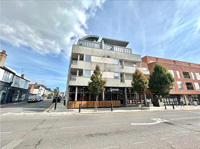 1 Bedroom Flat For Sale In Grand View Apartments, Leigh-On-Sea, SS9