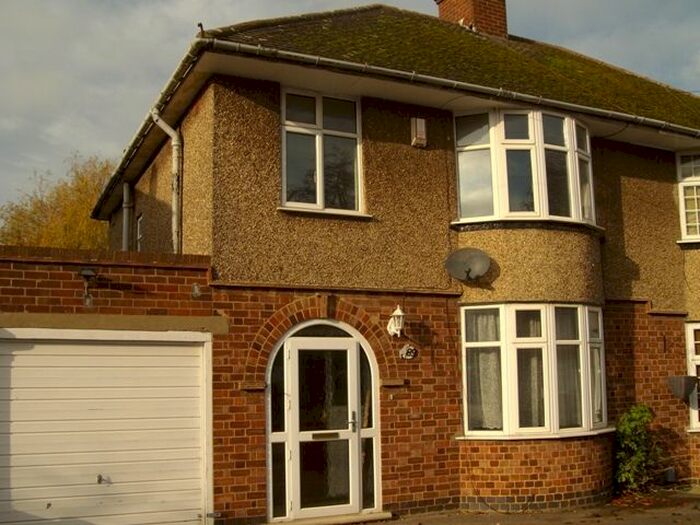3 Bedroom Property To Rent In Winchester Road, Northampton, NN4