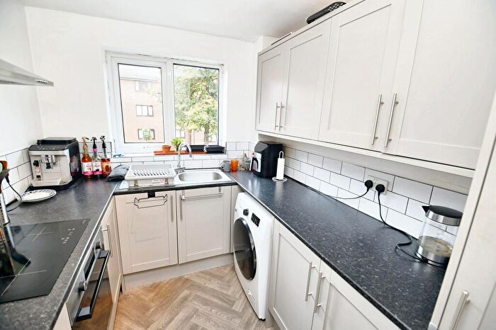 1 Bedroom Flat For Sale In Voltaire Avenue, St. James Court, M6