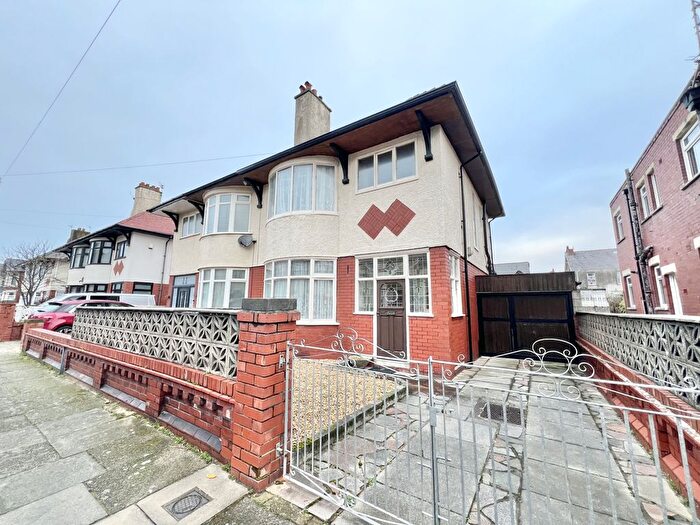 3 Bedroom Semi Detached House For Sale In Kenilworth Gardens, South Shore, FY4