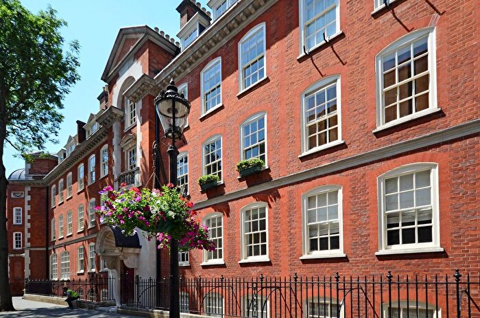 2 Bedroom Flat To Rent In Broad Court, Covent Garden, London, WC2B