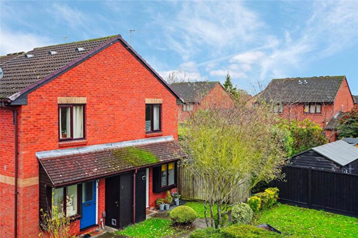 1 Bedroom End Of Terrace House For Sale In Bolwell Close, Twyford, Berkshire, RG10