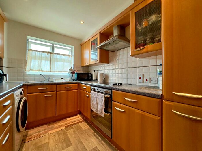 2 Bedroom Apartment To Rent In Ogden Park, Bracknell, Berkshire, RG12